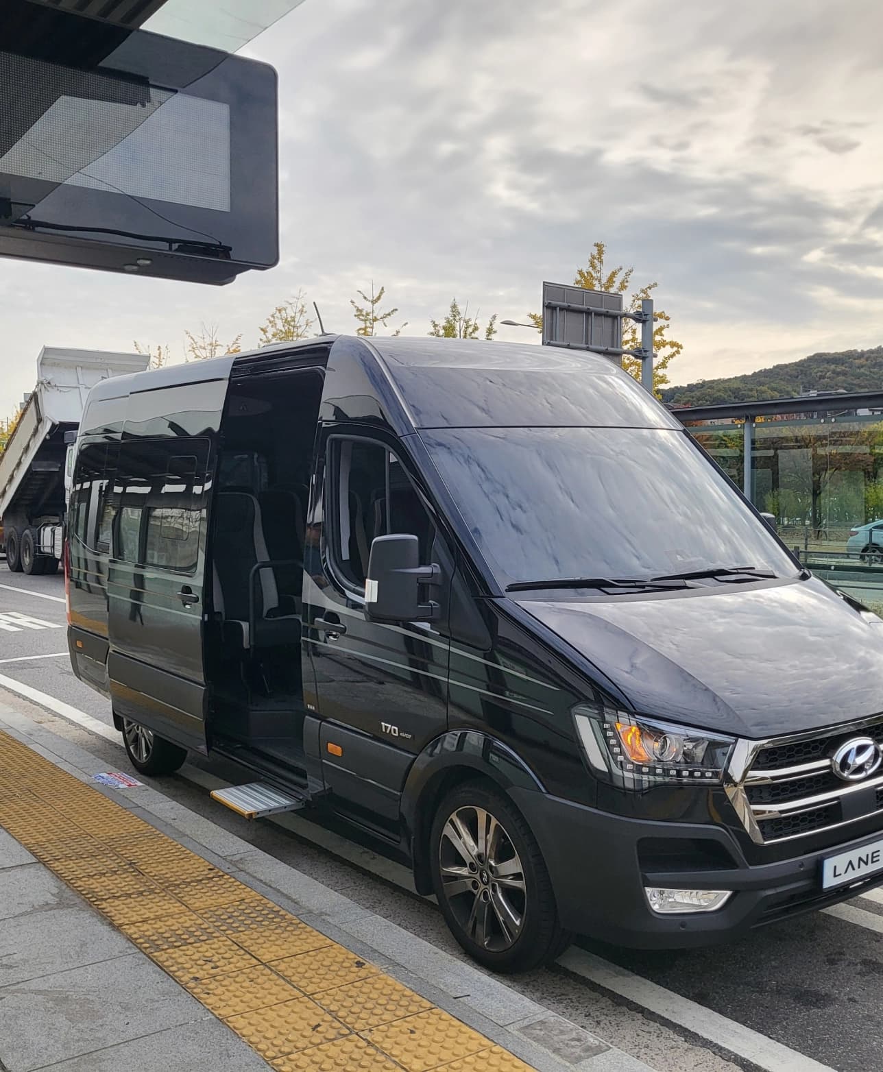 Corporate Shuttle